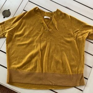 Anthropologie Short Sleeve Merino Wool Sweater Size large Gold